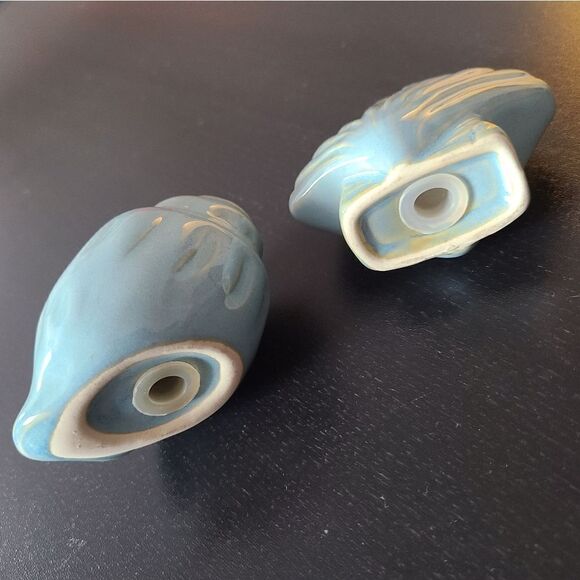 Vintage Shells Salt and Pepper Shakers - Picture 5 of 9